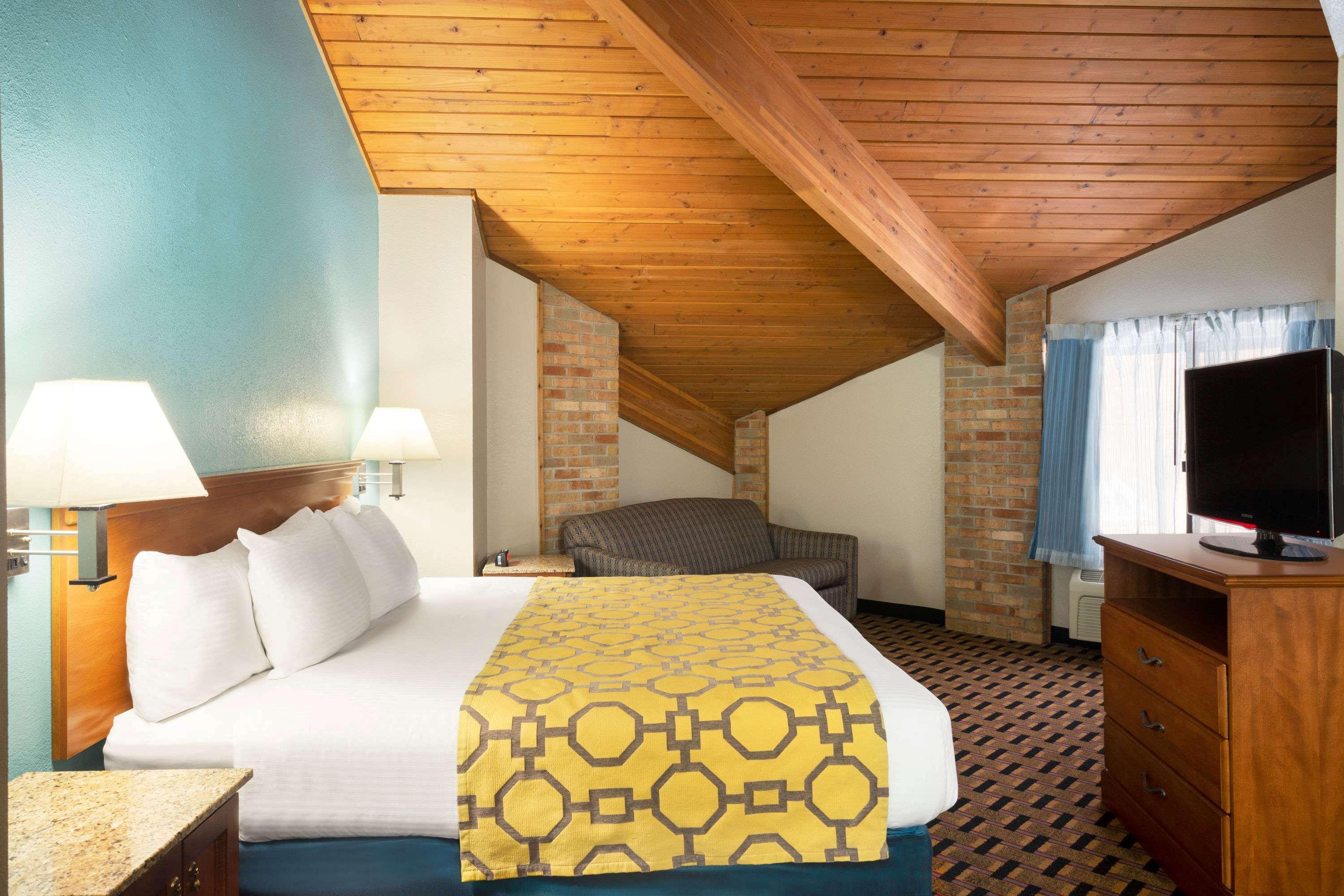 Baymont By Wyndham Warrenton Hotel Eksteriør billede