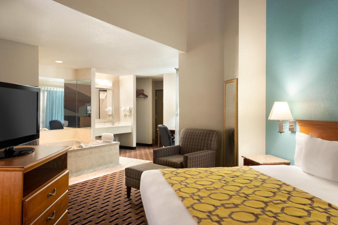 Baymont By Wyndham Warrenton Hotel Eksteriør billede