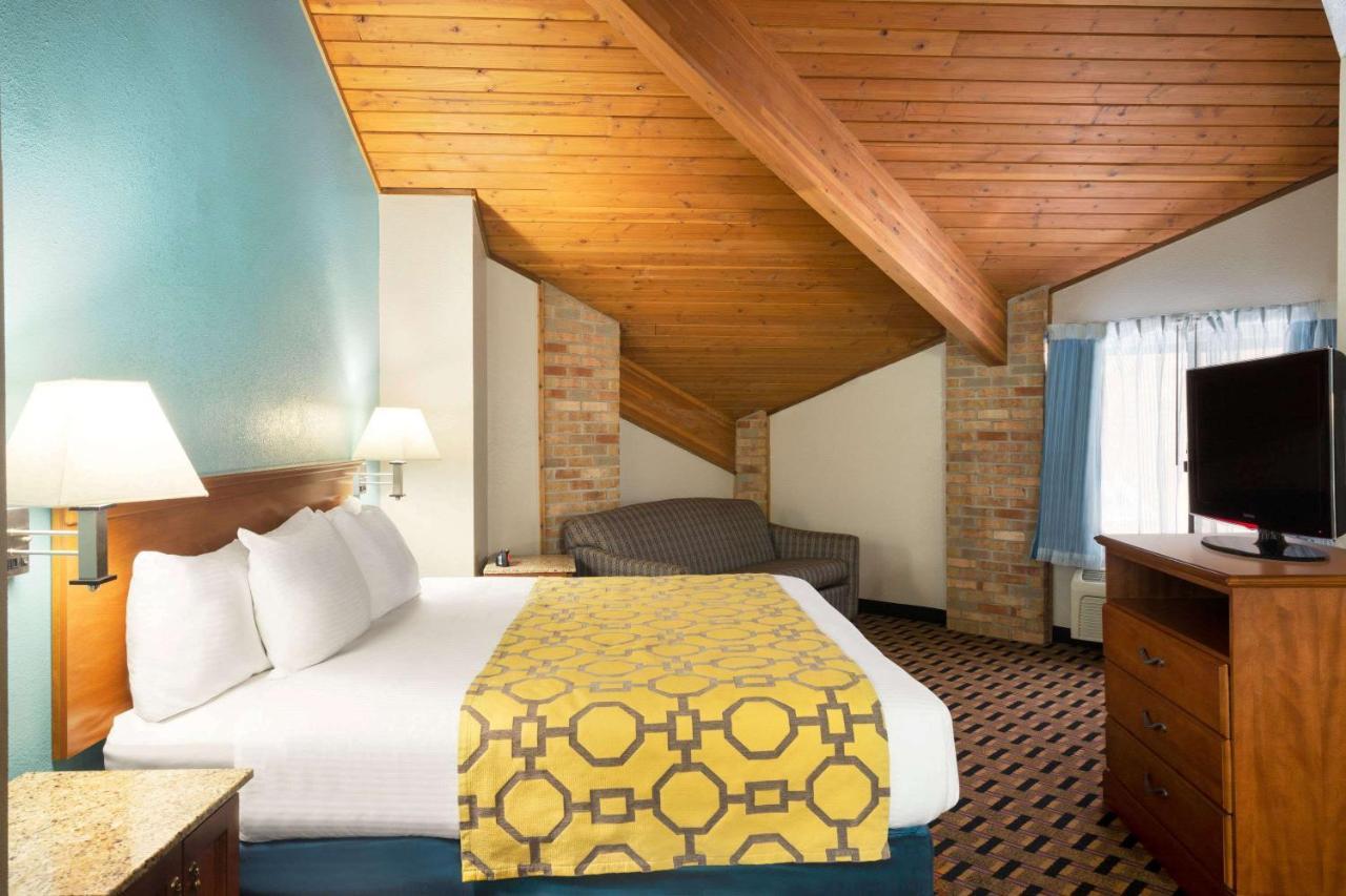 Baymont By Wyndham Warrenton Hotel Eksteriør billede